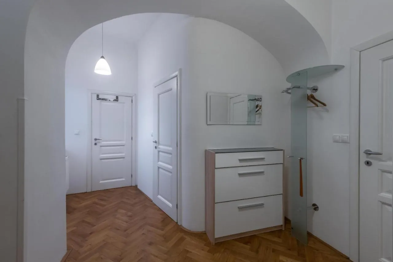 Apartman Carolinum Prague Czech Republic